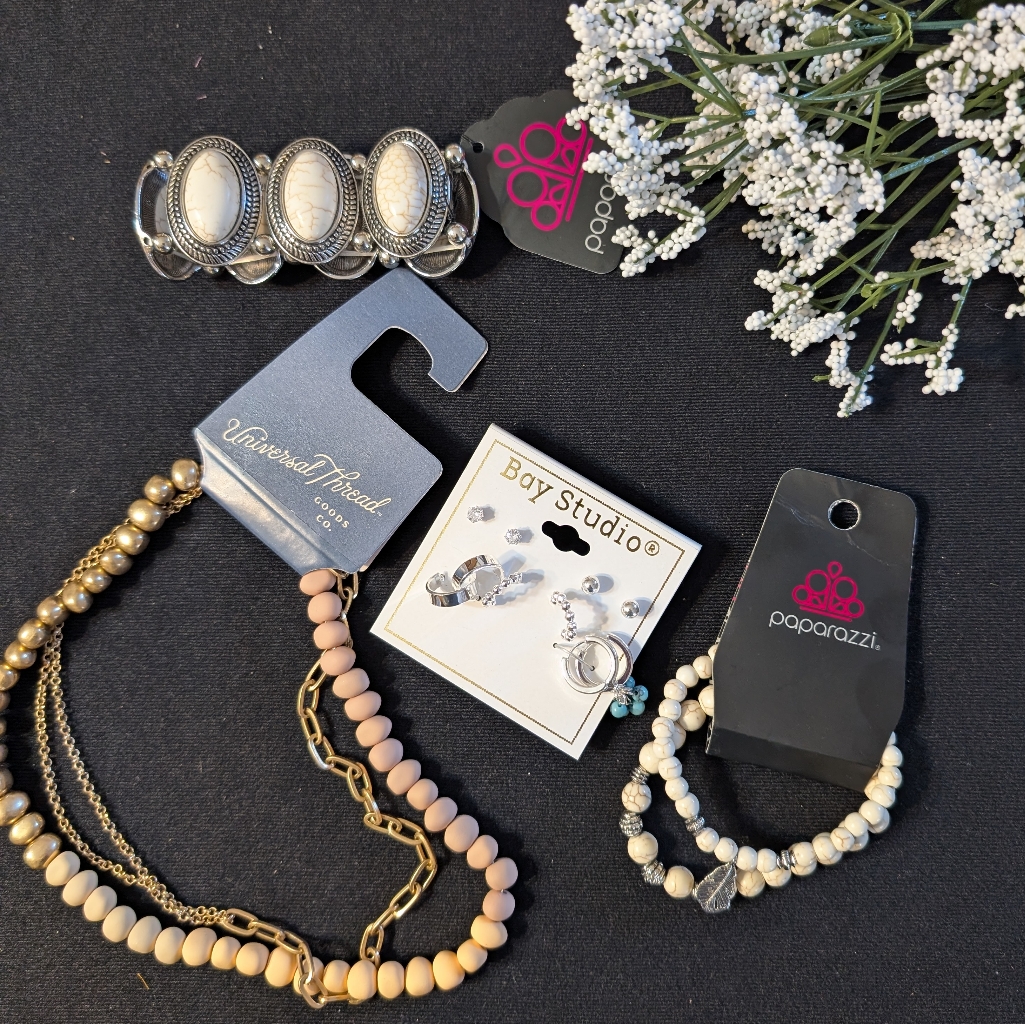 Lot4 Pieces Jewelry Universal Thread Necklace Bay City Earrings More 16$